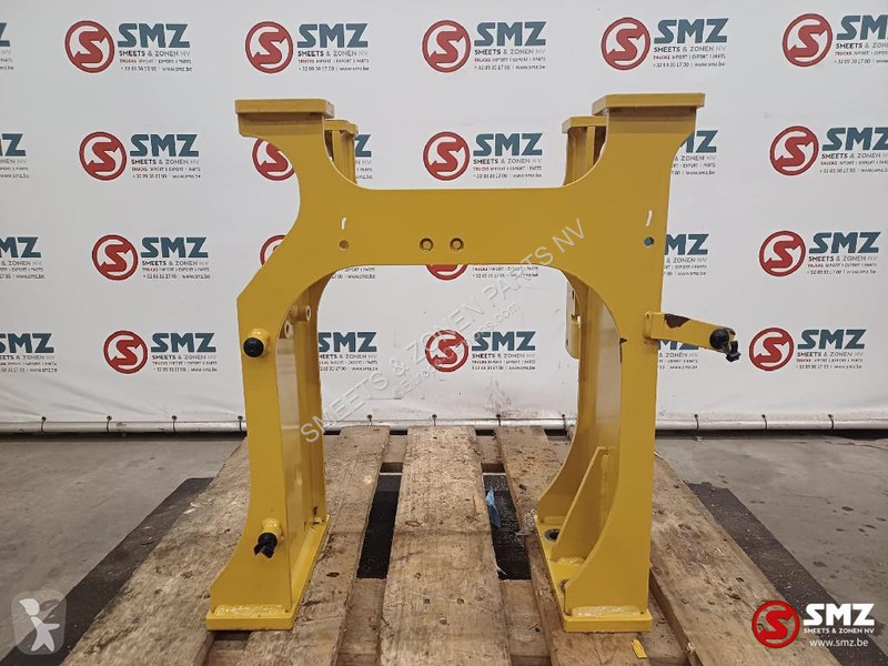 Reservdelar lastbilar Caterpillar Mounting main...