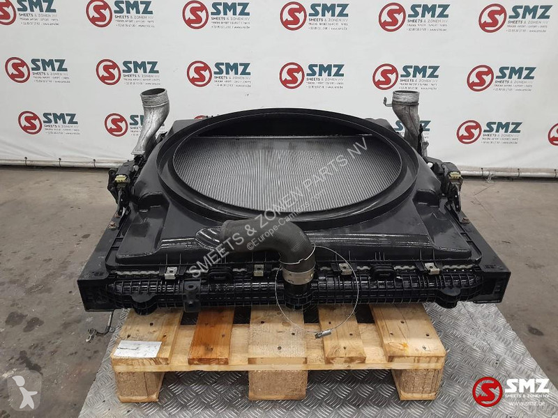 Pièces poids lourds Mercedes Occ radiator +...