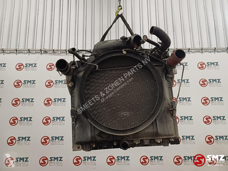 Pièces poids lourds Mercedes Occ radiator +...