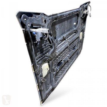 Revêtement / grille avant Scania