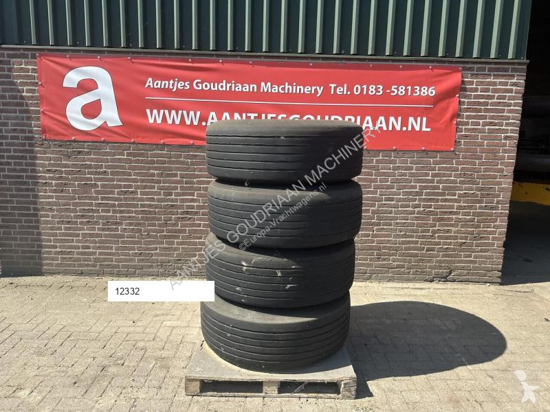 Vrachtwagenonderdelen 4 Banden 385/65/22.5 -...