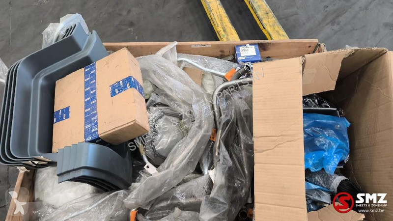 Reservdelar lastbilar DAF Lot onderdelen DAF +...