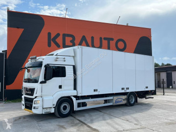 Camion fourgon paroi rigide repliable MAN
