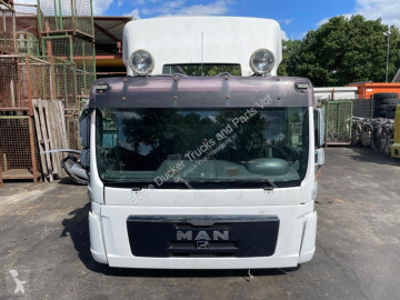 Cabine MAN