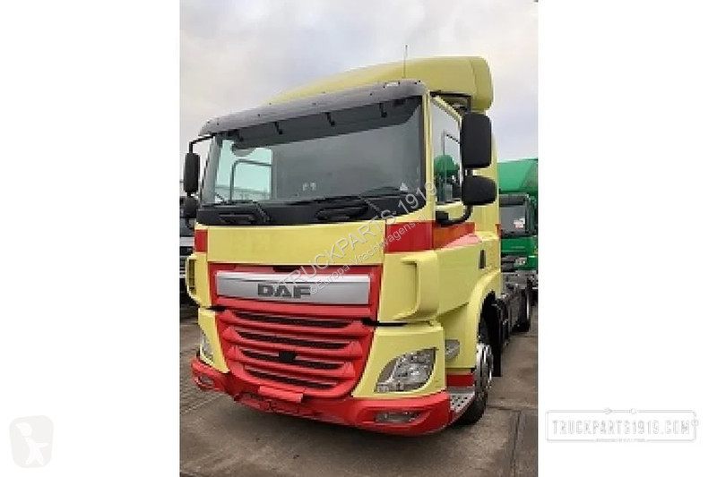 Vrachtwagenonderdelen DAF 330 Damaged Vehicle DAF