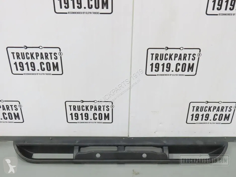 Reservdelar lastbilar DAF 1826510 Bumperplaat...