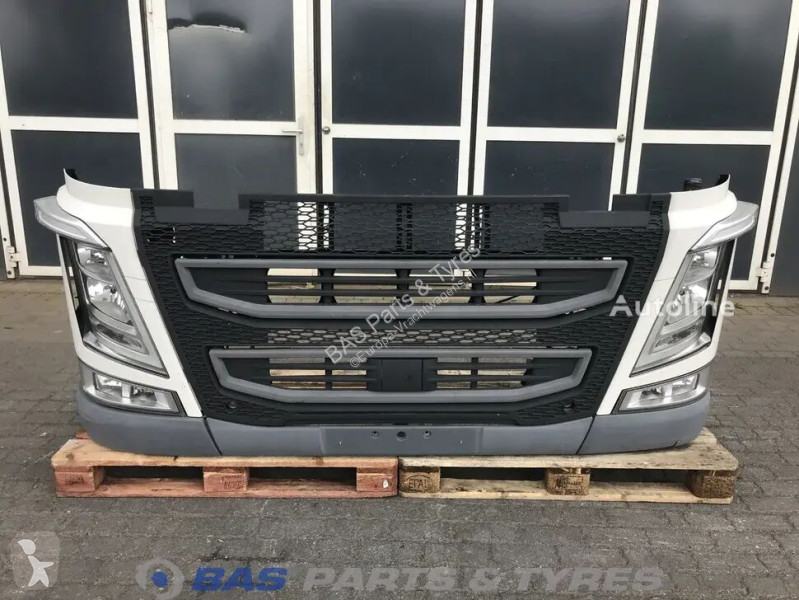 Reservdelar lastbilar Volvo Pare-chocs 4 pour...