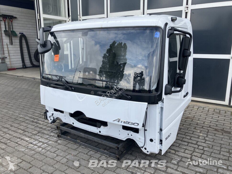 Reservdelar lastbilar Mercedes Cabine MP4...