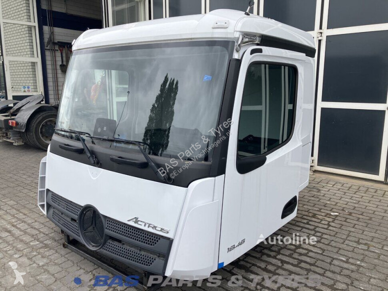 Reservdelar lastbilar Mercedes Cabine MP5...