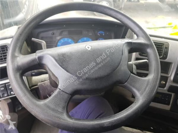 RenaultMagnum