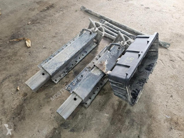 Резервни части за тежкотоварни превозни средства Jost