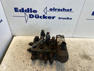 DAF XF105 1450336-1981282 ACCUMULATORVENTIEL CF75(IV)/CF85(IV)/XF95/ (SOME SENSORS NOT PRESENT)