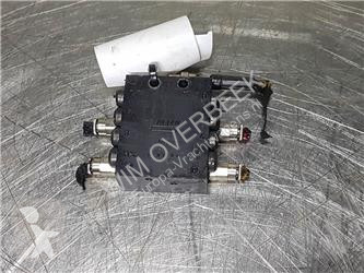 Резервни части за тежкотоварни превозни средства Fuchs MHL320-Terex 5468662022-Lubricating system