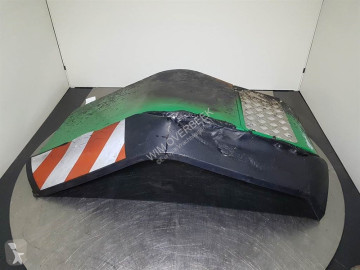 قطع غيار الآليات الثقيلة JCB 426E AGRI HT - Mud guard/Kotfluegel/Spatbord