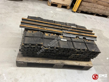 قطع غيار الآليات الثقيلة Caterpillar Track shoe Caterpillar