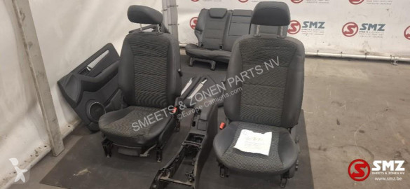 التجهيزات الداخلية Mercedes