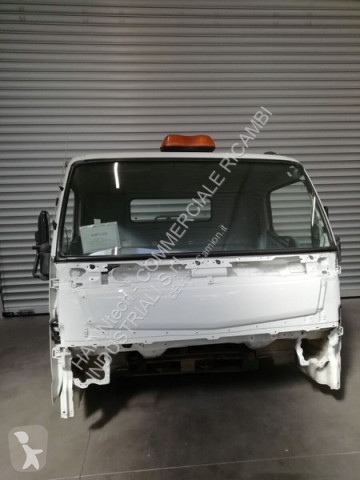 Cabina Mitsubishi
