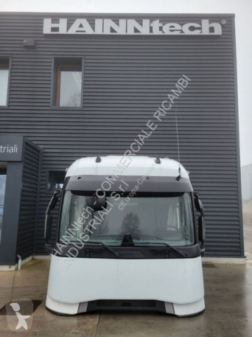 Renault T-High