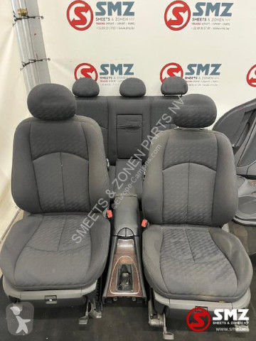 التجهيزات الداخلية Mercedes