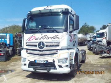 MercedesActros1845