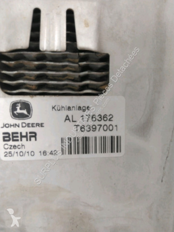 John Deere 6520