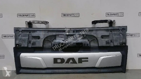 Revêtement / grille avant DAF