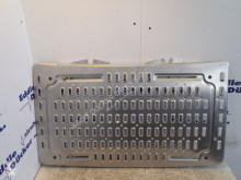 达夫重型卡车零部件 1940882-1851148-1909930 OPSTAPPLAAT,MIDDEN CF86/XF106 二手