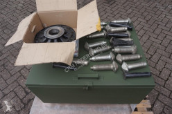 Reservedele til lastbil Kist, twistlocks, pennen Kist, 17x twistlocks, 8x pennen brugt