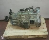 Versnellingsbak Nissan Cabstar 35.13