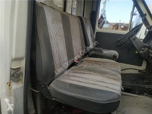 Peças pesados Renault Siège pour camion B 90 - 35 / 50 / 60 FPR (Modelo B 90-35) cabine / Carroçaria usado