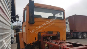 Repuestos para camiones Iveco Porte pour camion 260 PAC 26 DUMOPER 6X6 CABINA MORRO usado