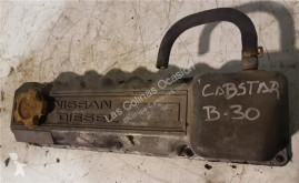 Náhradní díly pro kamiony Nissan Cabstar Couvercle de soupape pour camion B- 30 MOTOR použitý