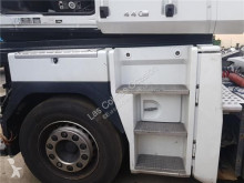 雷诺Magnum重型卡车零部件 Marchepied pour tracteur routier DXi 12 440.18 T 二手