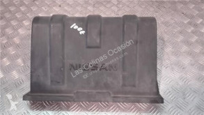 Repuestos para camiones Nissan Cabstar Boîtier de batterie pour camion E usado