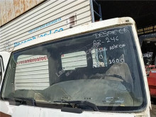 Cabine / carrosserie Nissan Atleon Pare-brise pour camion 210