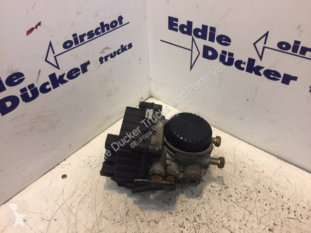 Pièces poids lourds DAF 1867005 FRONT AXLE...