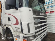 Repuestos para camiones Scania Revêtement DEFLECTOR LATERAL DERECHO pour tracteur routier Serie 4 (P/R 164 L) usado