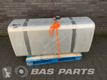 قطع غيار الآليات الثقيلة محرك نظام الكربنة خزان الوقود Renault Fueltank Renault 610