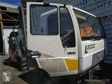 Náhradní díly pro kamiony MAN LC Porte Derecha pour camion L2000 9.153-10.224 EuroI/II Chasis 9.153 F / E 1 použitý
