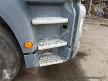 Repuestos para camiones MAN TGA Marchepied pour tracteur routier 26.460 FNLC, FNLRC, FNLLC, FNLLRW, FNLLRC usado