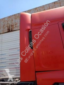 Części zamienne do pojazdów ciężarowych Renault Premium Aileron pour tracteur routier 2 Lander 440.18 używana