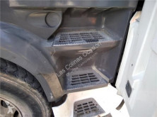 Piese de schimb vehicule de mare tonaj DAF Marchepied pour tracteur routier XF 105.460 second-hand