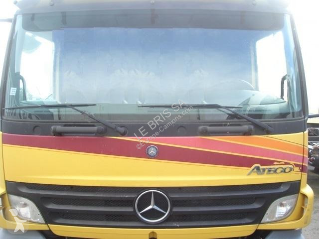 Pièces poids lourds Mercedes CABINE ATEGO 915