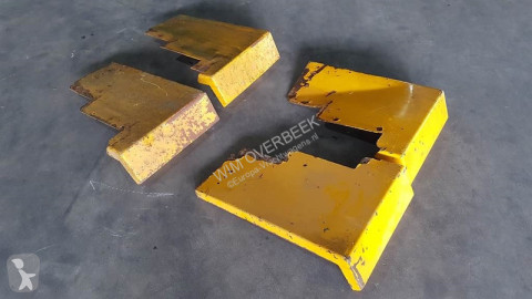 Náhradní díly stavba Ahlmann AZ14-1108581A/1108582A-Mud guard/Kotfluegel