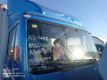 Repuestos para camiones Nissan Atleon Pare-brise Delantera pour camion 110.35, 120.35 cabina / Carrocería usado