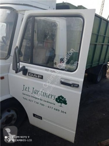 Pièces détachées PL DAF Porte pour camion 400 Caja/Chasis 2.5 D occasion