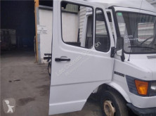 Reservdelar lastbilar nc Porte pour camion MERCEDES-BENZ CLASE G (W461) 290 GD/G 290 D (461.337, 461.338) begagnad