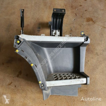 Reservdelar lastbilar Volvo Marchepied pour tracteur routier FH4 begagnad