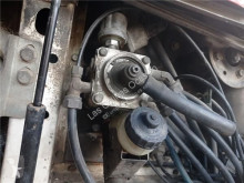 Ricambio per autocarri Scania Maître-cylindre de frein Bomba De Freno pour camion Serie 3 usato