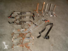 Piese de schimb vehicule de mare tonaj Autre pièce détachée pour cabine Rolstoelklemmen Rolstoelklemmen pour bus second-hand